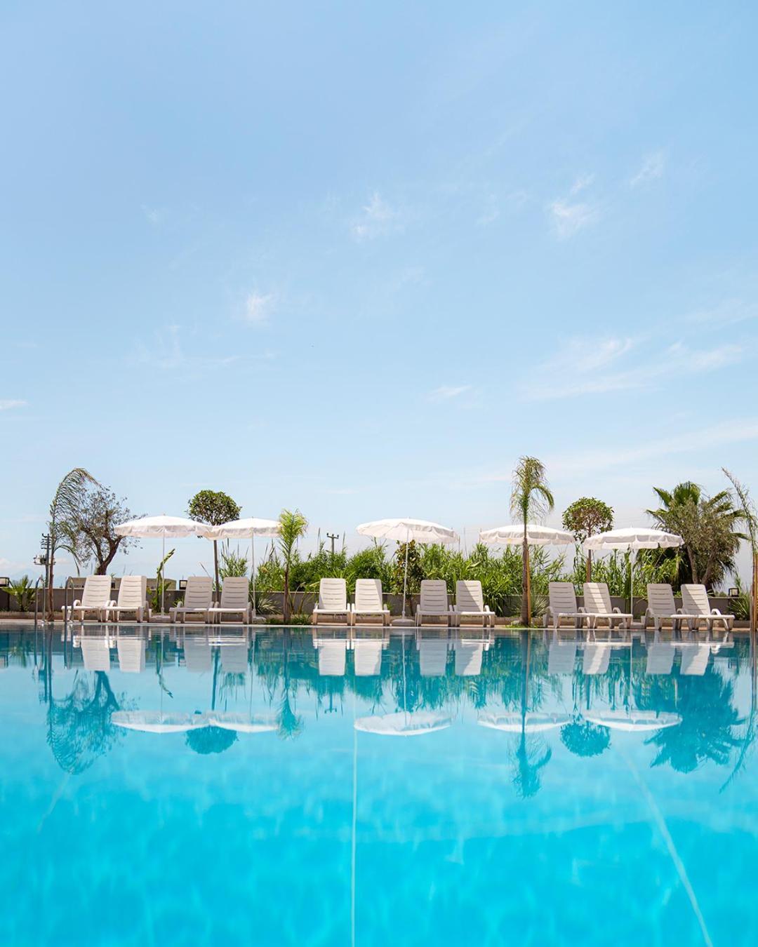 Laristone Suite Spa Hotel Aksu  Bagian luar foto